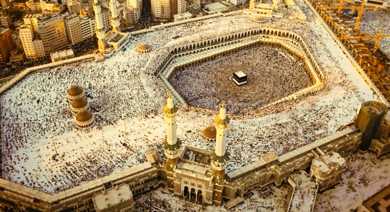 What is the duration of a typical 4-star Umrah package