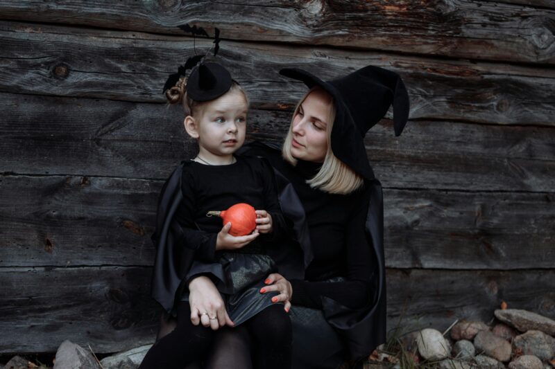 DIY Halloween Costumes Ideas for Adults and Kids