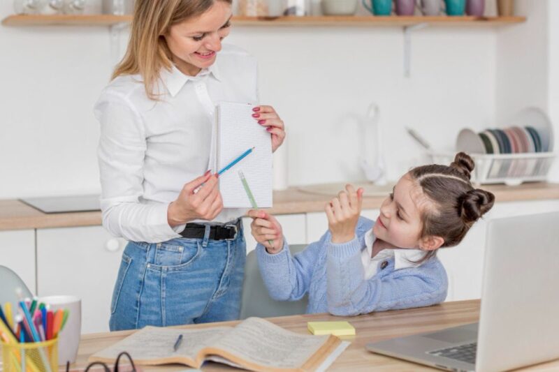 7 Tips for Home Schooling Mothers to Manage a Good Lifestyle! 