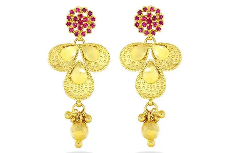 Earrings by kalyan jewellers