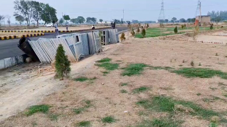 Plot Near Jewar Airport