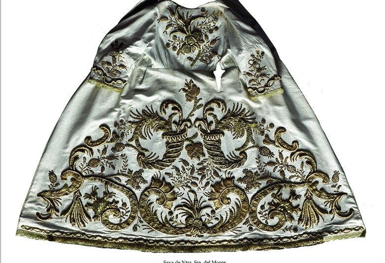 Bordado Saya: The Eternal Craft of Hand-Embroidered Sophistication by Skylarkinfantry