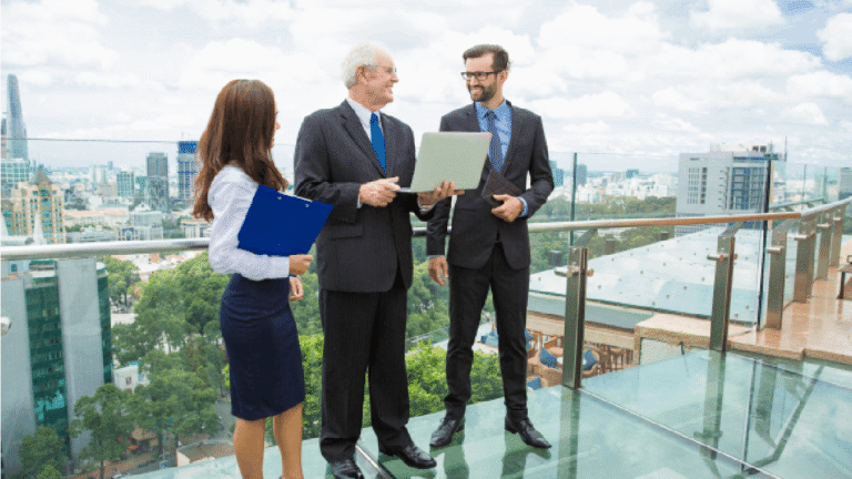 PRO Services in UAE: Simplifying Your Business Setup with Dubai Consultants