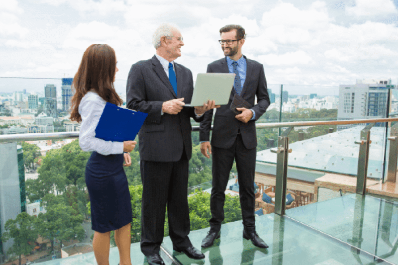 Why You Should Hire Business Setup Consultants in Dubai