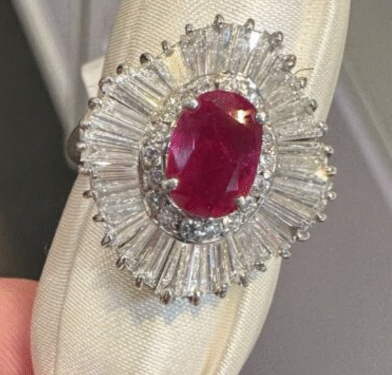 Ethical Elegance: The Benefits of Choosing an Unheated Sapphire and Diamond Ring