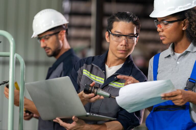 SkilledLaborDefinitionTrainingVs.Unskilled-baa25681f89e4d748130a964e5e23e54