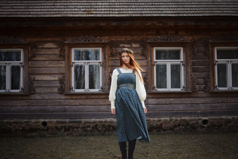 The Rise of Minimalist Fashion: Why Less Is More