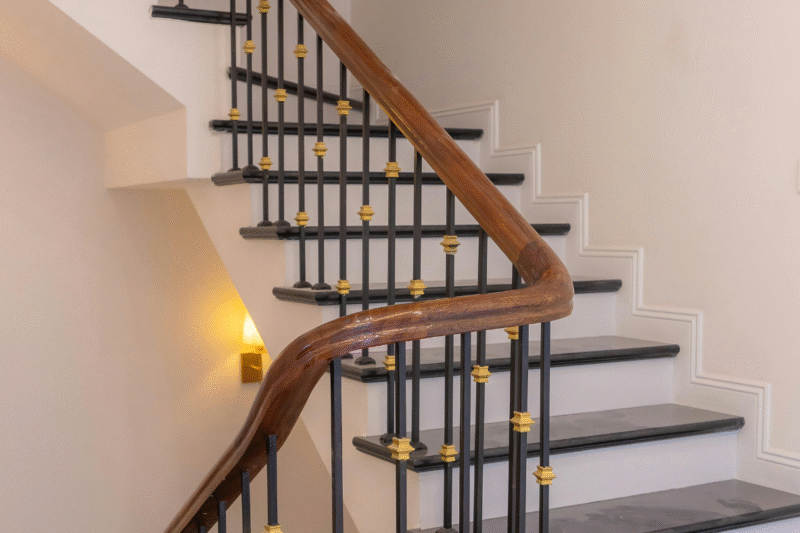 Aluminium Balustrades for Stairs | Strong & Elegant Staircase Solutions