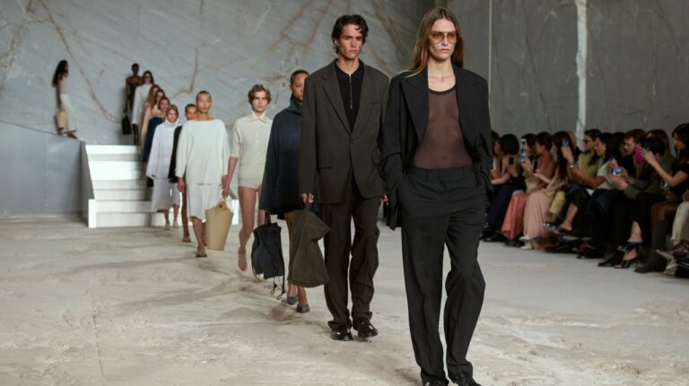 Fashion community portal