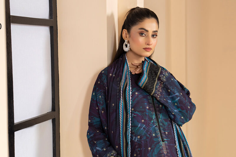 How Changing Seasons Bring Exciting Sale on Ladies Unstitched Collections