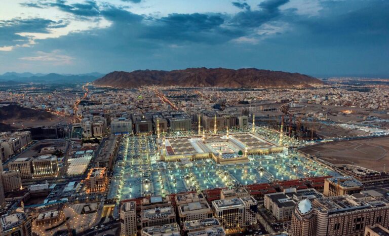 Budget-Friendly Umrah Packages for Pilgrims Worldwide!!