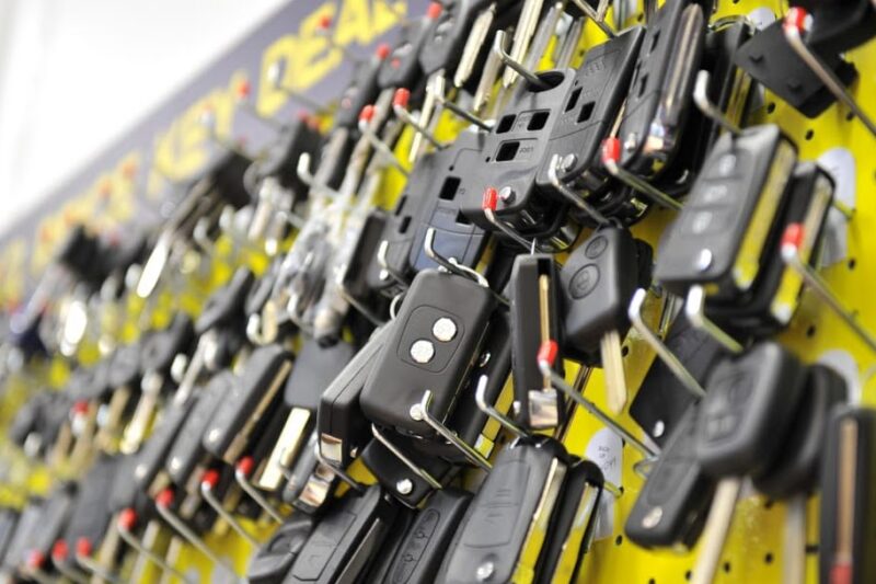 Keyless Car Entry Issues? A Car Key Shop Near Me Can Fix It Quickly