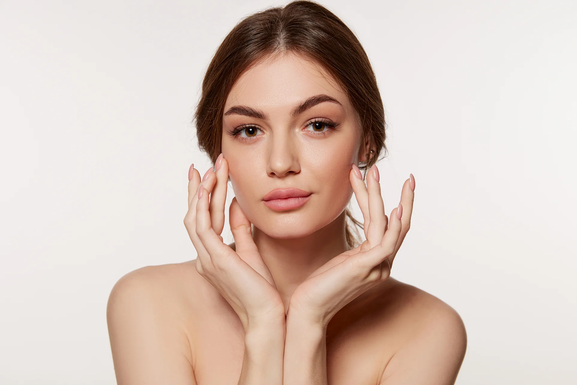 How Dermal Fillers Smooth Deep Facial Lines