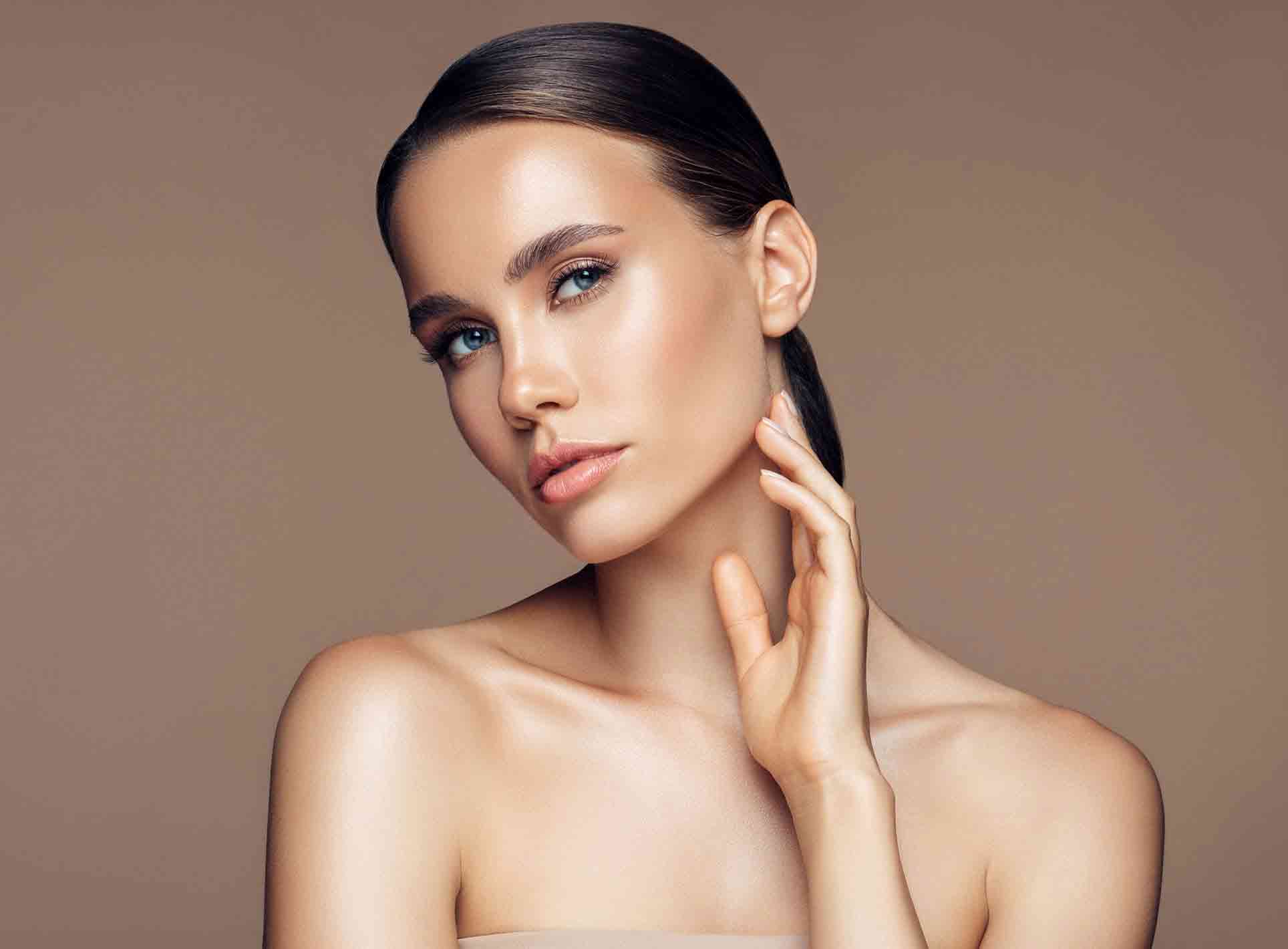 How Facelift Surgery Reduces Signs of Aging