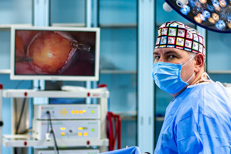 Minimally Invasive Bariatric Surgery