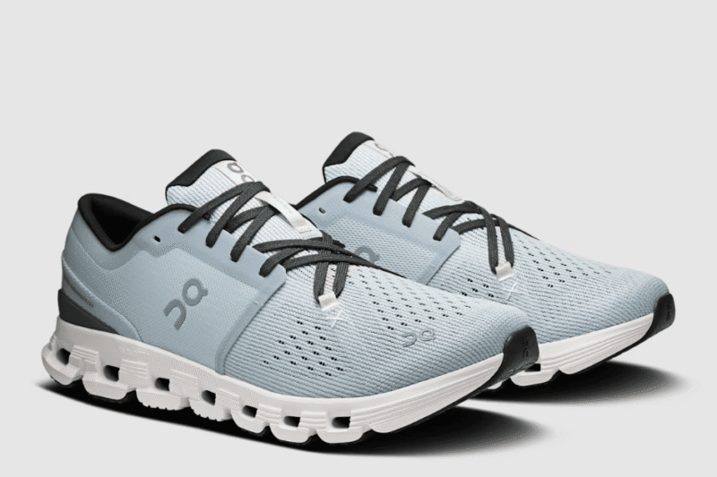 Tenis On Cloud con diseño moderno y limpio