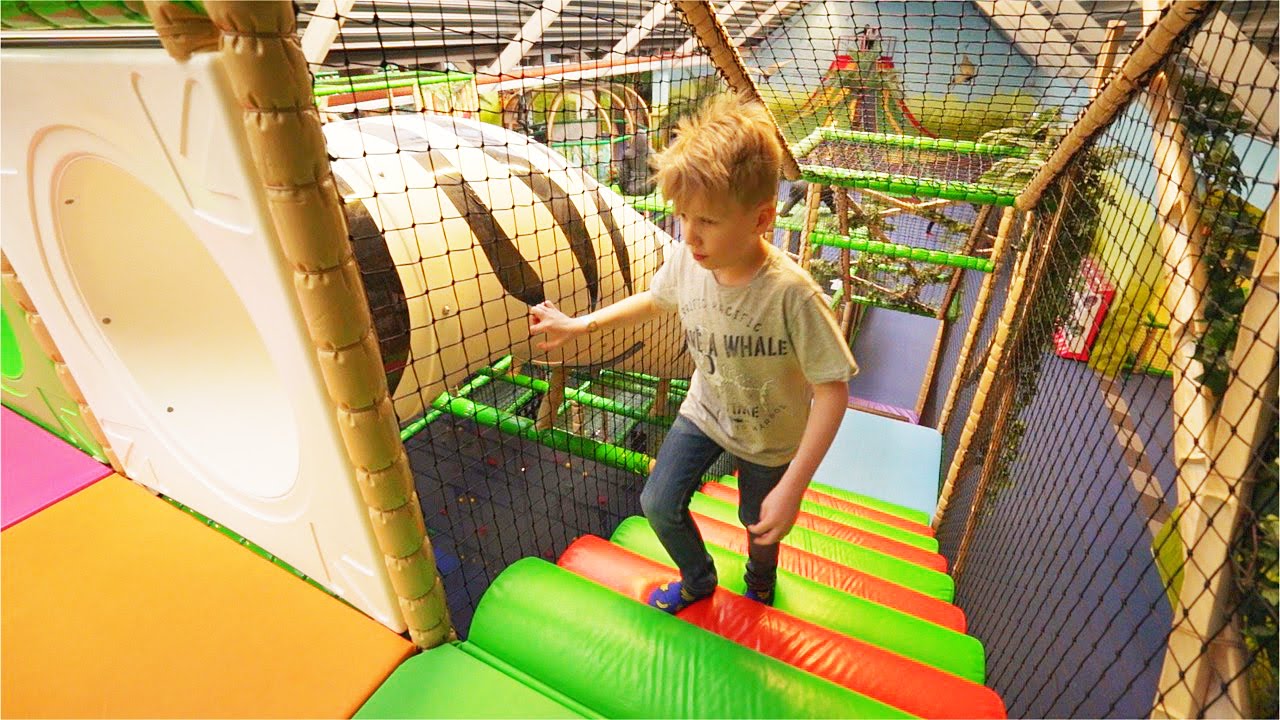 How Indoor Playgrounds in Mississauga Boost Kids’ Creativity and Confidence