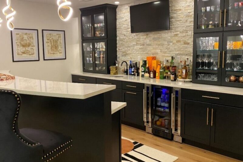 How Custom Built-In Cabinets In Newmarket Transform Living Spaces