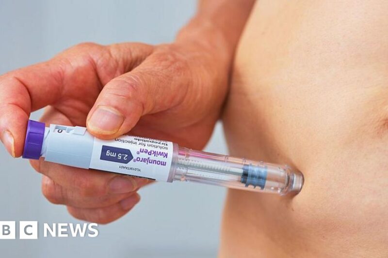 حقن مونجارو في دبي: المزايا والآثار الجانبية وطرق التعامل معها