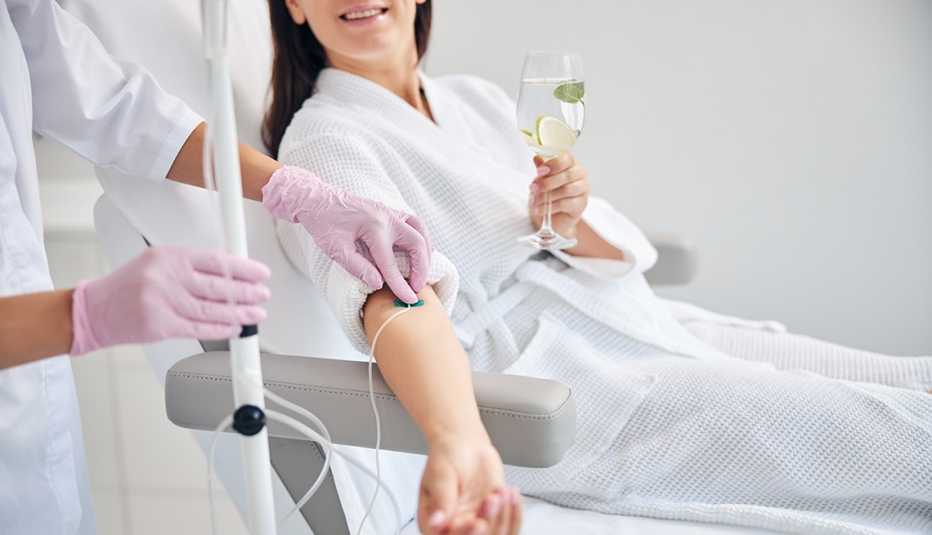 What IV Drip Therapy Experts Recommend Today