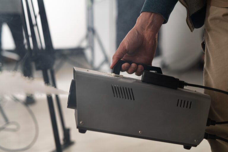 close-up-fog-machine-movie (1)