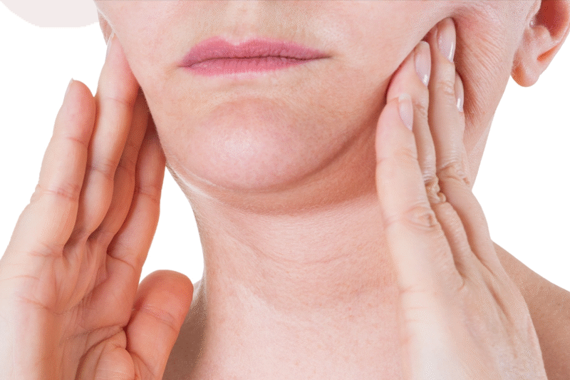 هل عملية شفط دهون الذقن المزدوجة آمنة لجميع الأعمار؟