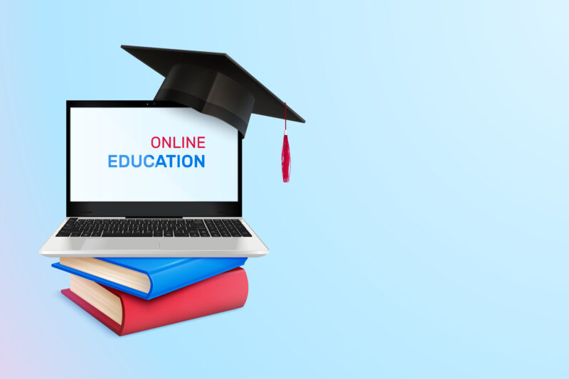 How to Get a Diploma Online in Italy in 2026
