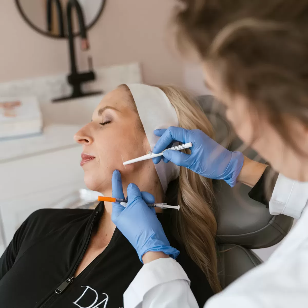 Jawline Filler Injections for a More Contoured Face