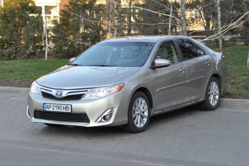 Toyota Camry Hybrid Rental in Dubai: Why It’s the Most Popular Choice and What It Costs