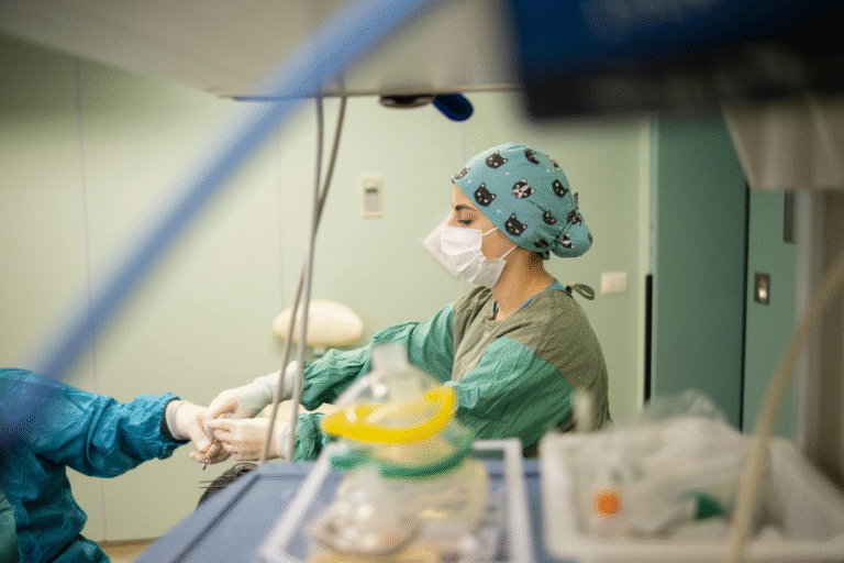 Wie man Knieschmerzen ohne Operation behandelt