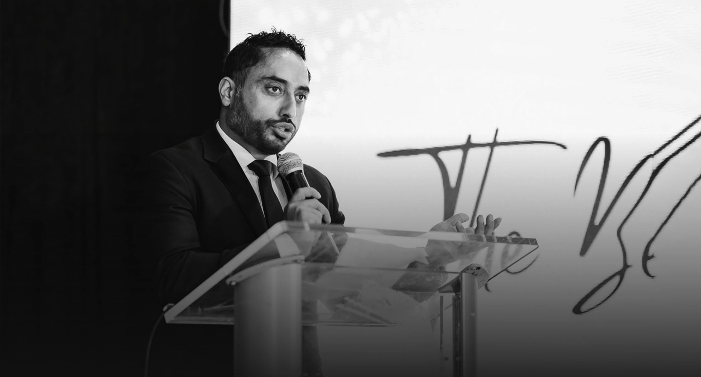 jas oberoi gray-image