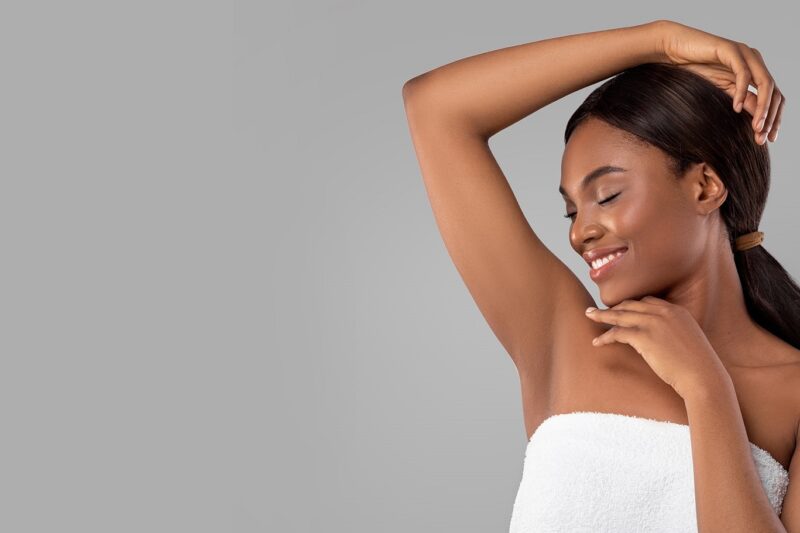 كيف تُحسّن جراحة شد الذراعين مظهرك؟