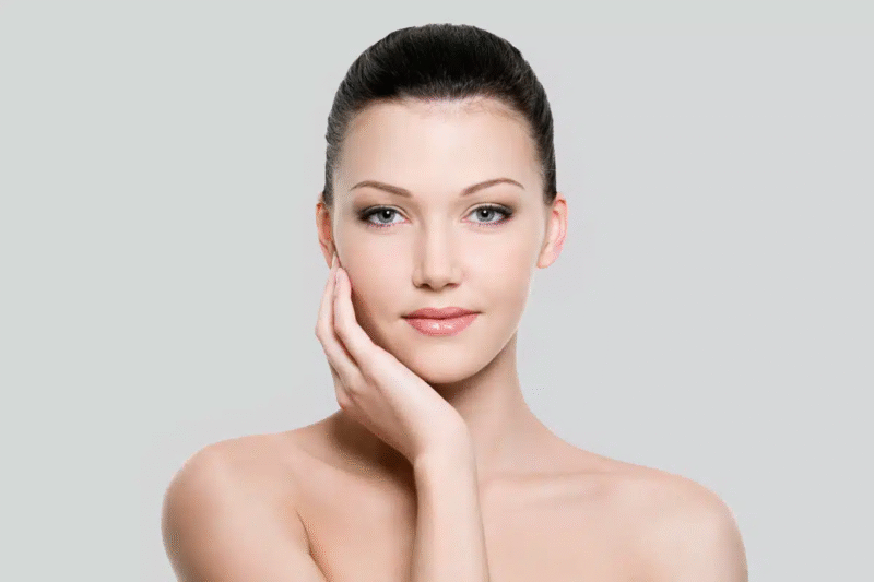 هل يُقلل حقن حشو الصدغين التجاعيد بسرعة؟