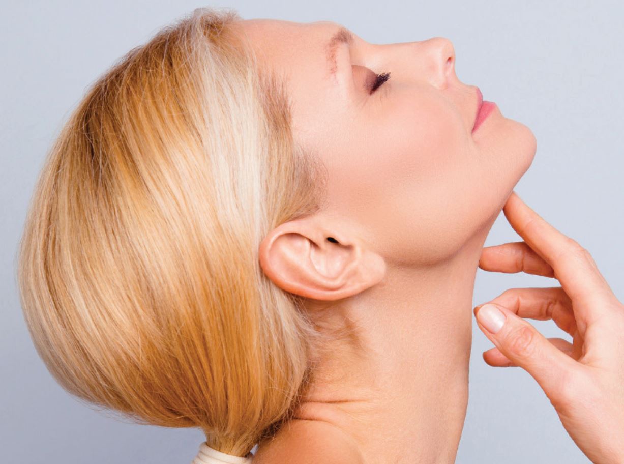 What Happens During Double Chin Liposuction Procedure