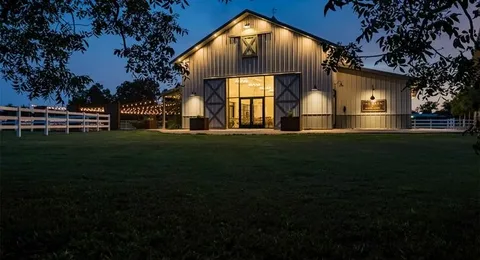 Barn Building Services